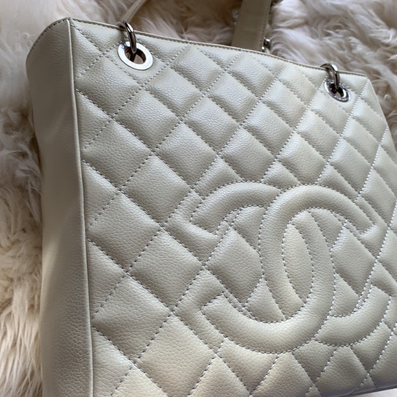 Authentic Chanel Caviar Petite Shopping Tote Ivory - Picture 15 of 17